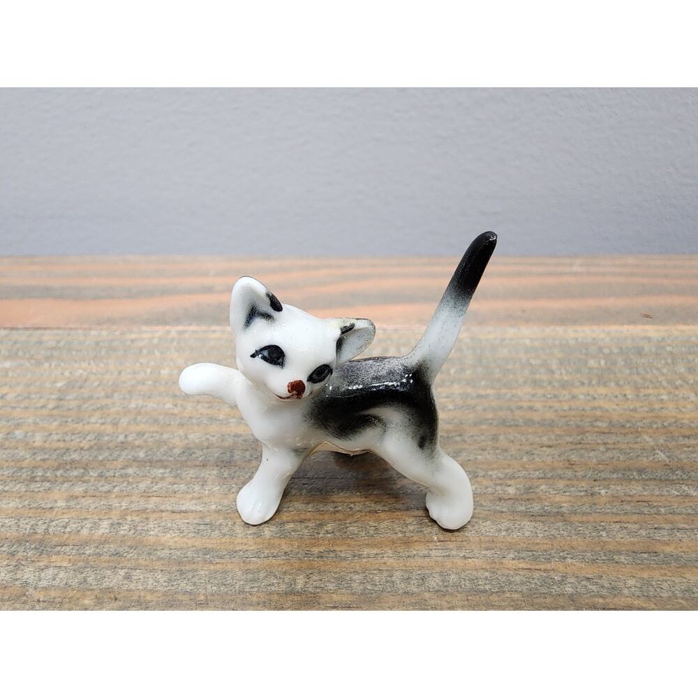1980s Westrim Playful White & Black Cat Kitty Bone China Figurine 1.25"